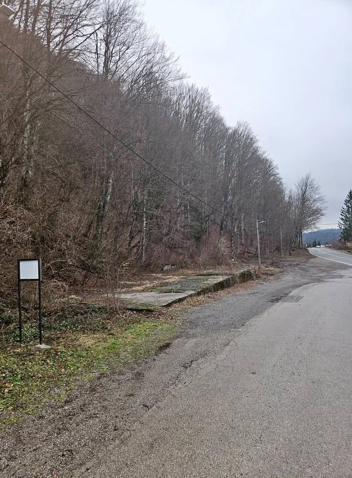 Građevinsko zemljište u Skradu – 1.530 m2, mirna lokacija