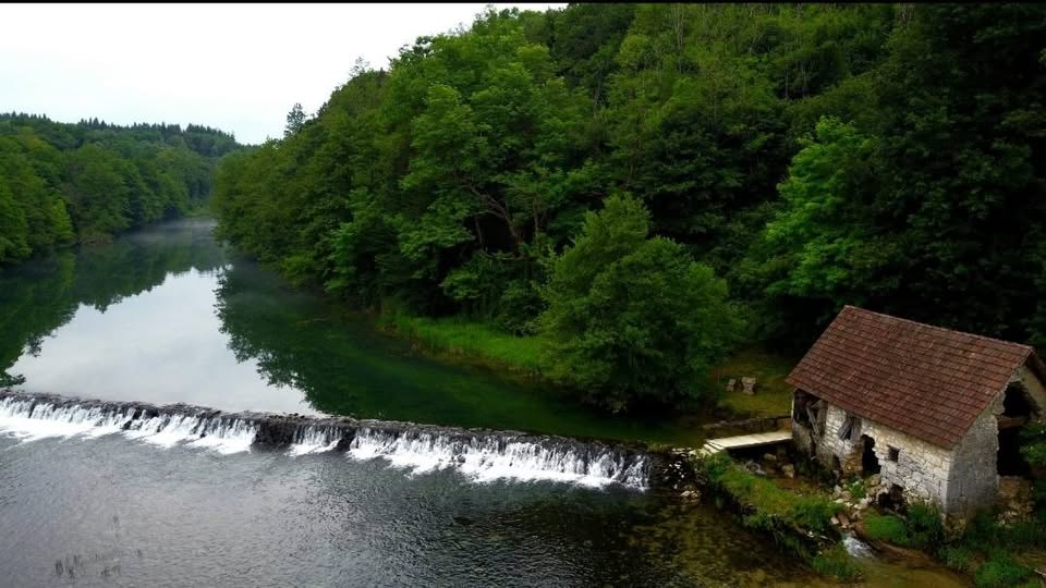 Građevinsko zemljište uz rijeku Dobru – 568 m2, Duga Resa